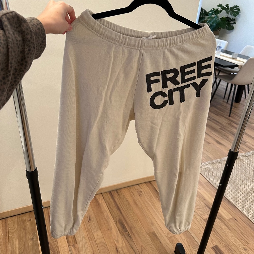 Freecity Sweatpants (older make)